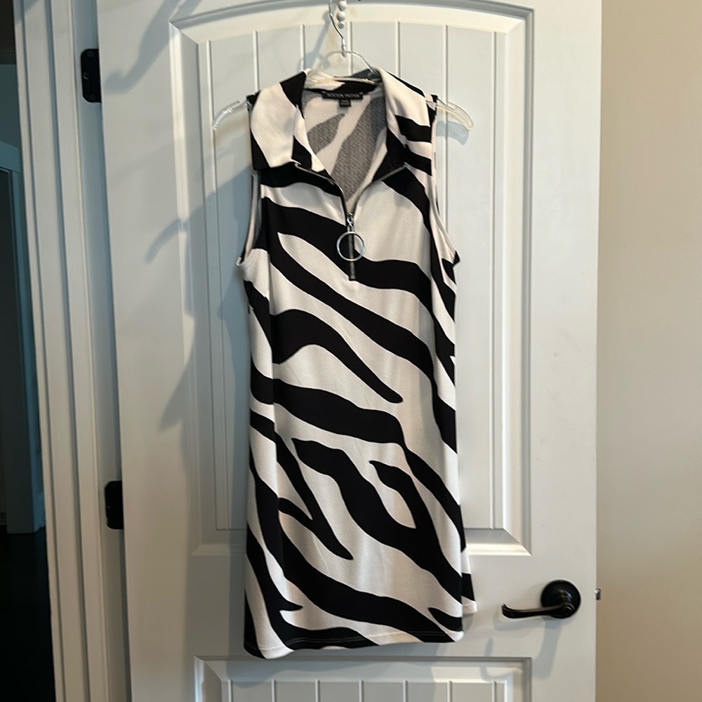 Sleeveless dress